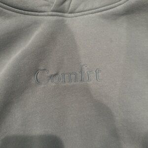 Comfrt Gray Women's Sweater